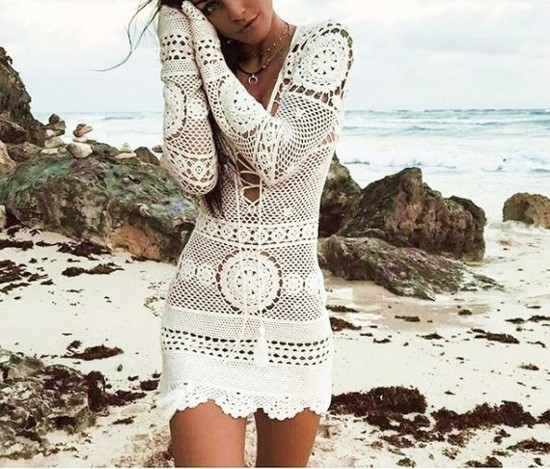 vestido de crochê para praia