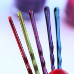 Grampos coloridos com esmalte