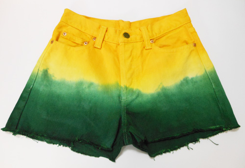DIY - como customizar short jeans para a Copa do Mundo - dip dye verde e amarelo