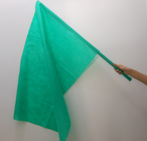 Como fazer bandeira de cabo de vassoura