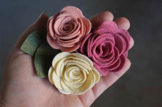 Como fazer rosas de feltro