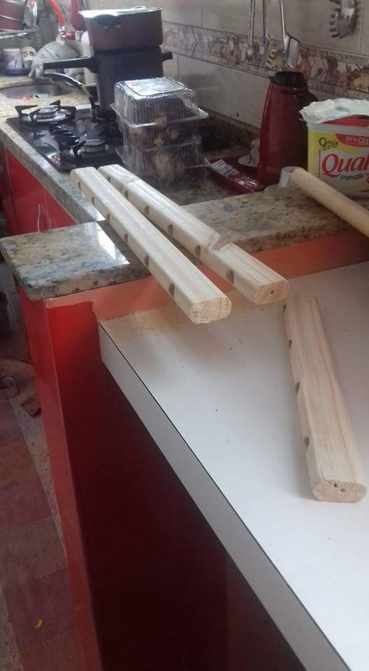 DIY escorredor de pratos de madeira