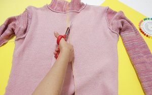 Como cortar blusa de tricô lã para transformar em casaquinho CUSTOMIZANDO NET Blog de