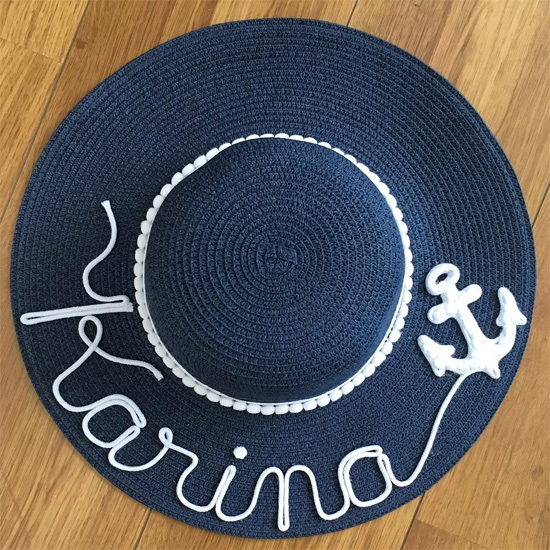 Chapéu de palha customizado com nome